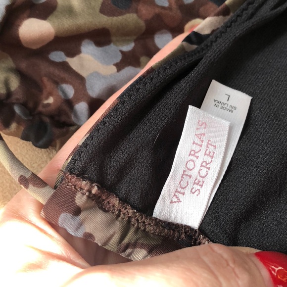 Victoria’s Secret Camo triangle bikini 👙 set - L - Picture 3 of 8